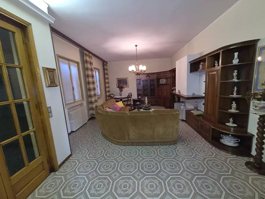 Immagine 11 di Villa in vendita  in Via Valletta 29 a Casalmaggiore