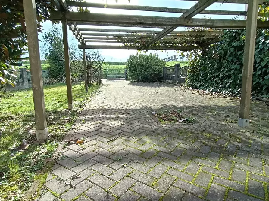 Immagine 4 di Porzione di casa in vendita  a Boara Pisani