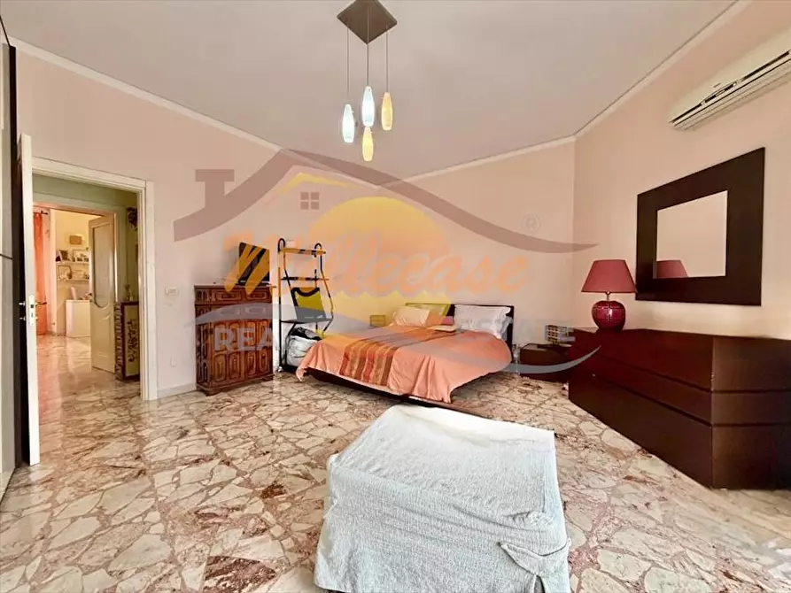 Immagine 15 di Pentalocale in vendita  in Viale Santa Panagia a Siracusa