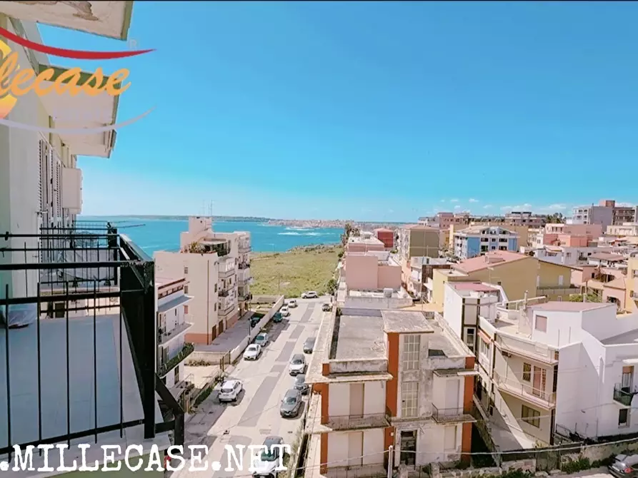 Immagine 12 di Pentalocale in vendita  in Via Sardegna 43 a Siracusa