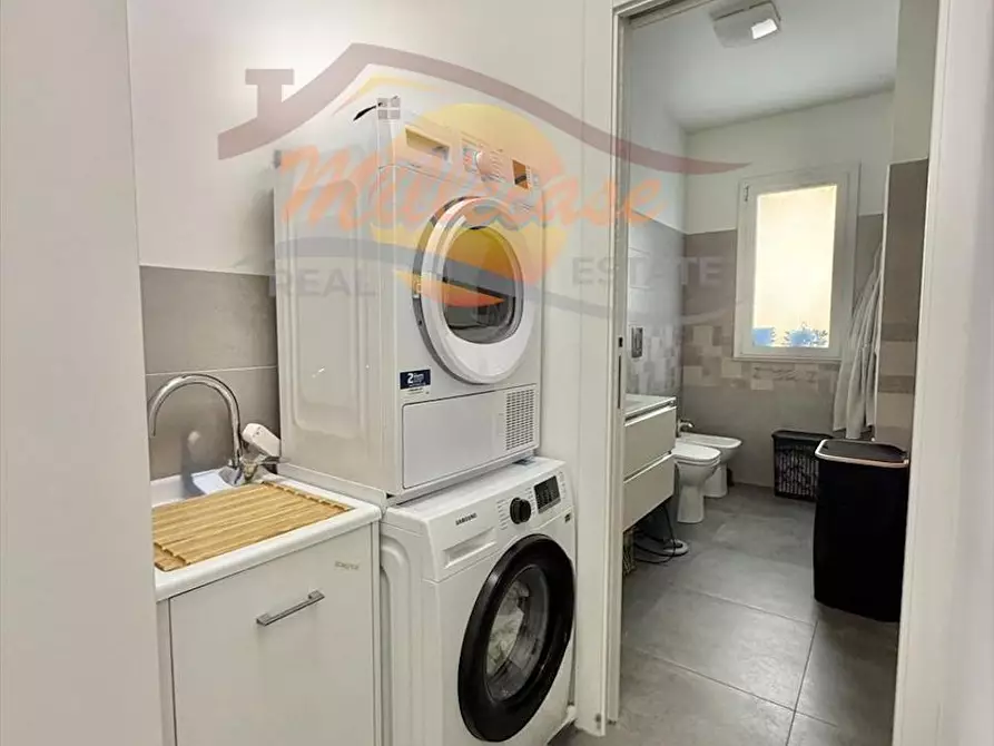 Immagine 15 di Trilocale in vendita  in Viale Edoardo Garrone a Siracusa