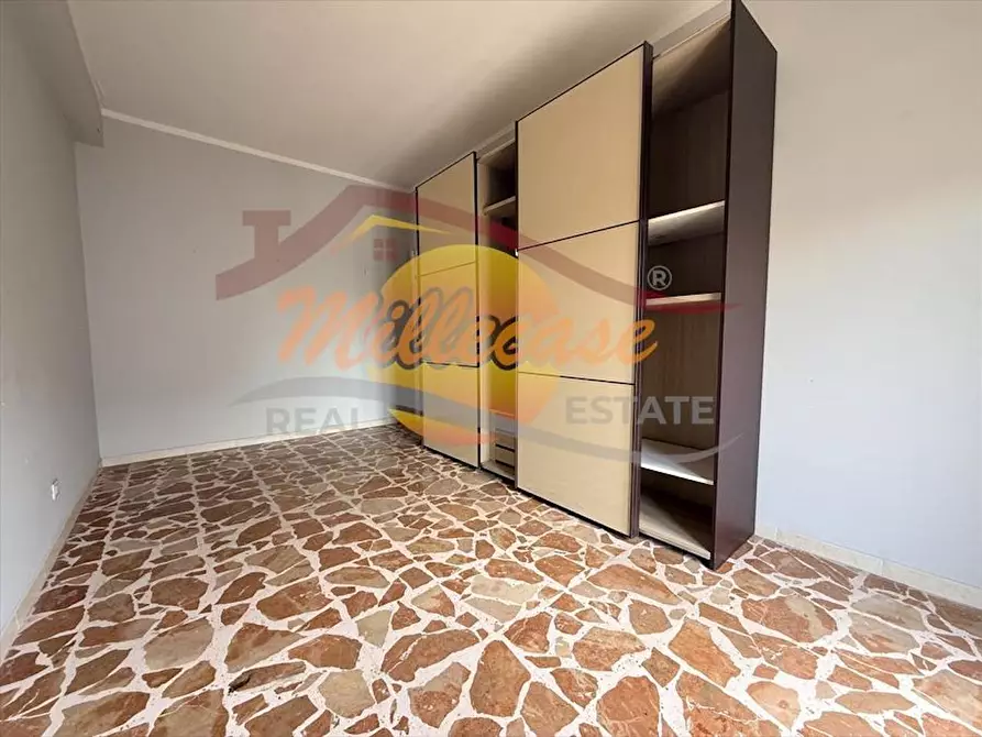 Immagine 13 di Pentalocale in vendita  in Via Monte Bianco a Siracusa