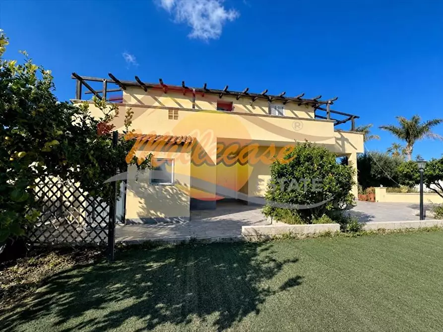 Immagine 13 di Villa in vendita  in Via Elorina a Siracusa