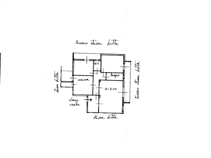 Immagine 25 di Pentalocale in vendita  in Via Avola a Siracusa