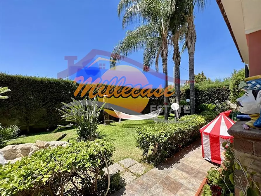 Immagine 8 di Villa in vendita  in Via Luigi Maria Monti a Siracusa