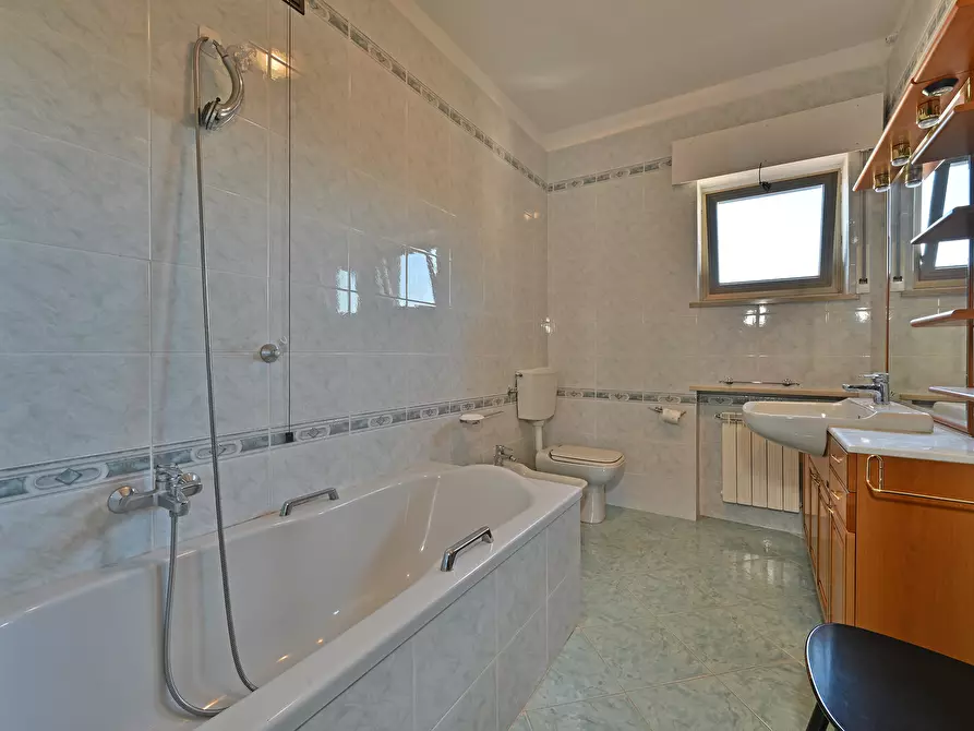 Immagine 8 di Attico in vendita  in Viale Europa 5 a San Bartolomeo Al Mare