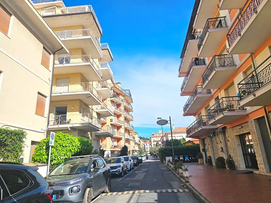 Immagine 37 di Bilocale in vendita  in Via Sardegna 28 a San Bartolomeo Al Mare