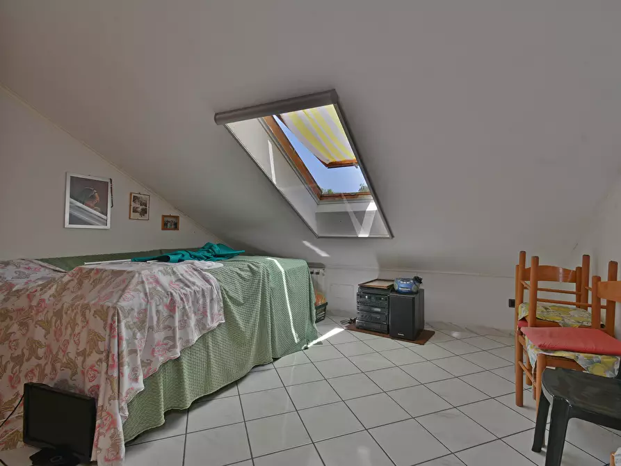 Immagine 25 di Quadrilocale in vendita  in Via Michele Albavera 5 a San Bartolomeo Al Mare