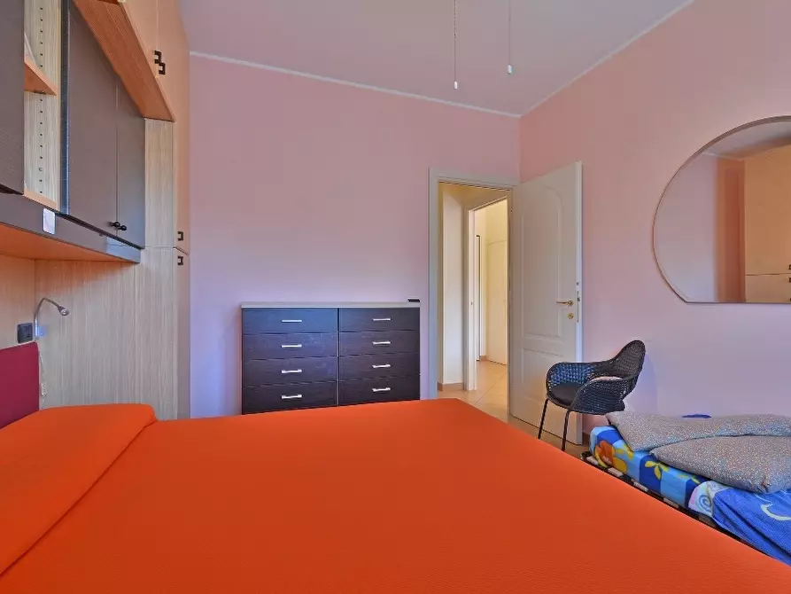 Immagine 35 di Bilocale in vendita  in Largo Parodi 1 a San Bartolomeo Al Mare