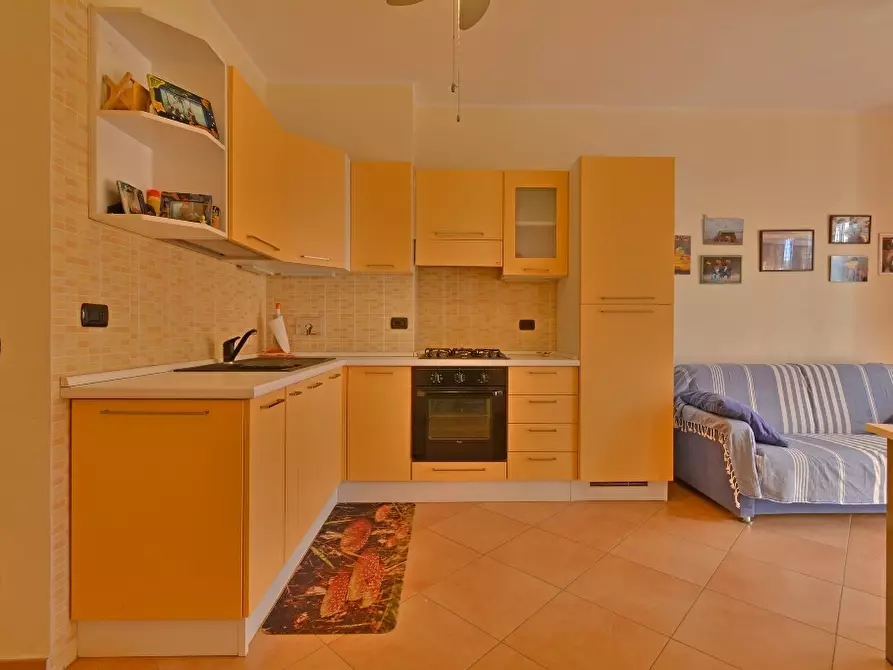 Immagine 19 di Bilocale in vendita  in Largo Parodi 1 a San Bartolomeo Al Mare