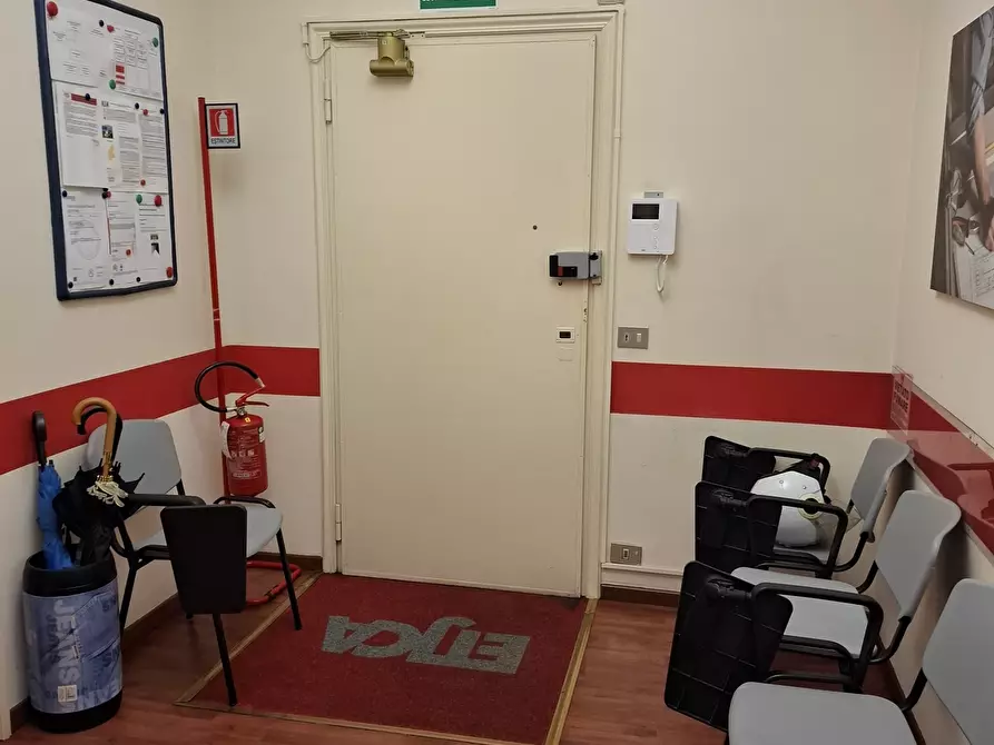 Immagine 2 di Ufficio in affitto  in Corso Duca degli Abruzzi 15 a Torino