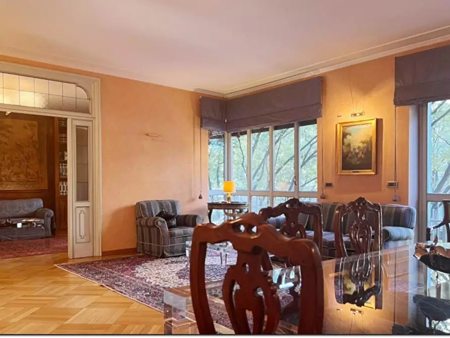 Immagine 5 di Pentalocale in affitto  a Torino