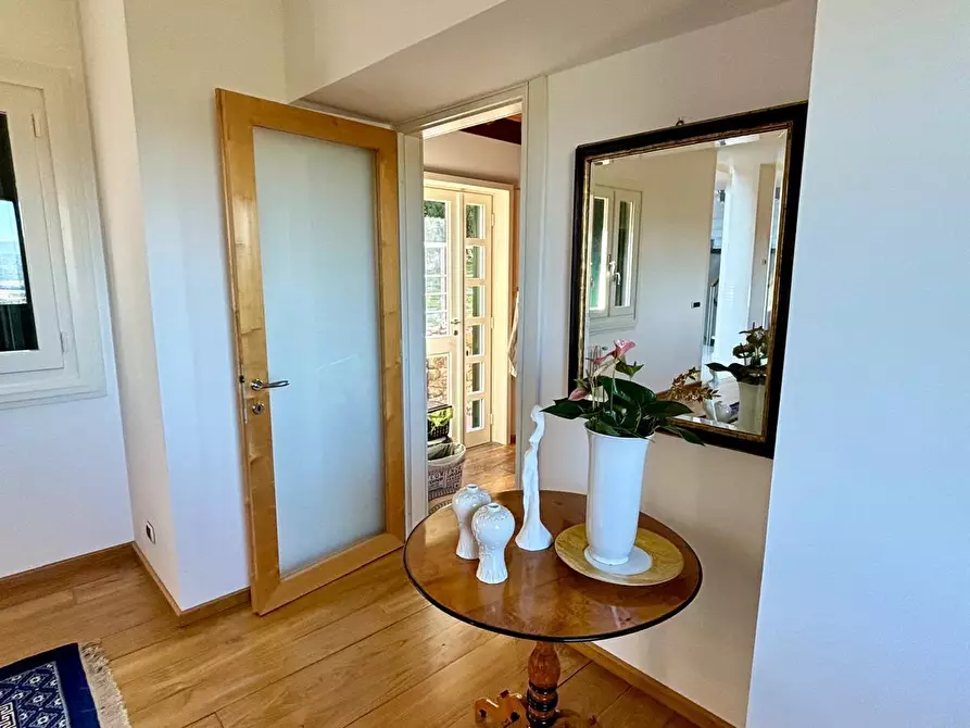 Immagine 64 di Villa in vendita  a Sarzana