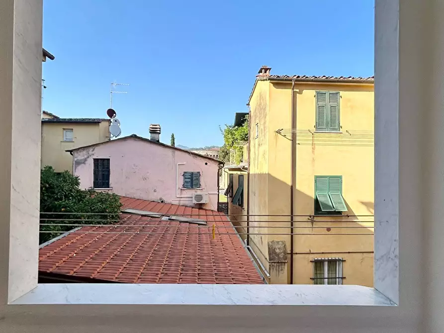 Immagine 5 di Quadrilocale in vendita  a Sarzana