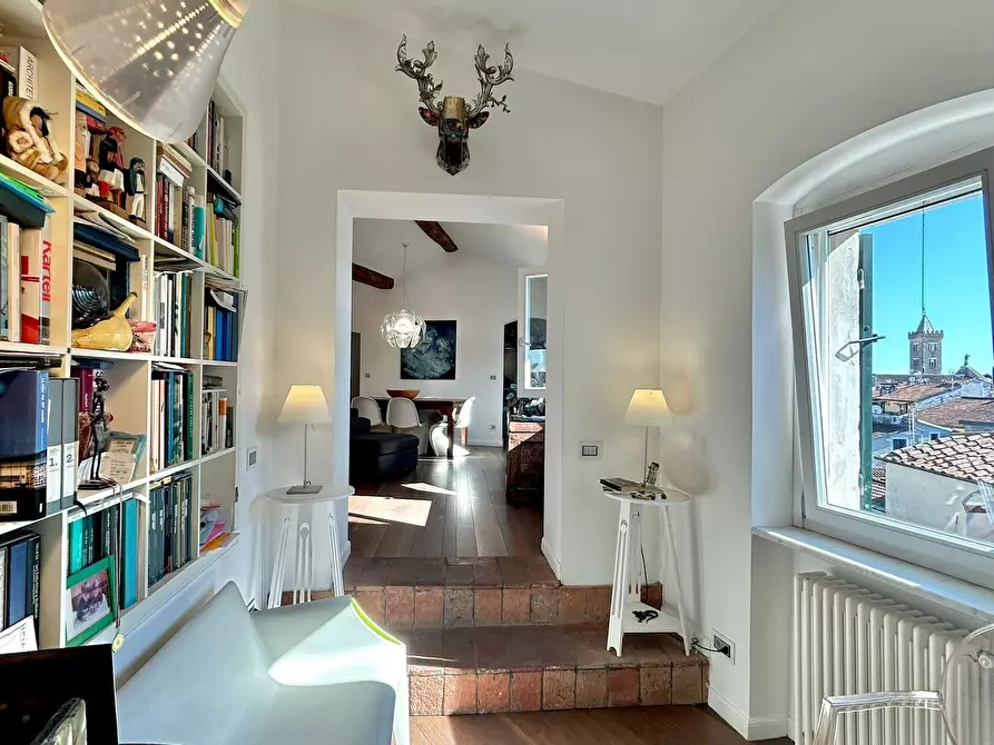 Immagine 7 di Attico in vendita  a Sarzana