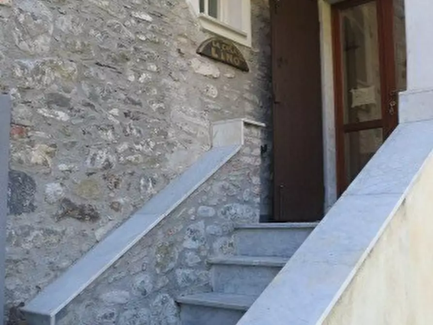 Immagine 11 di Rustico / casale in vendita  a Fosdinovo