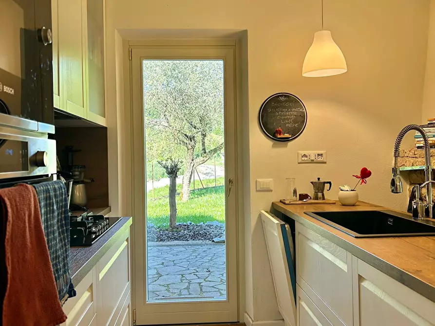 Immagine 12 di Casa bifamiliare in vendita  a Sarzana