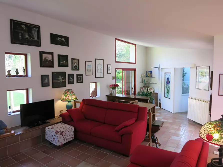Immagine 32 di Villa in vendita  a Sarzana