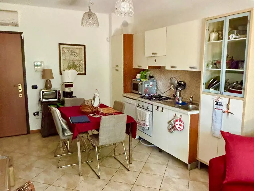 Immagine 2 di Bilocale in vendita  a Parma