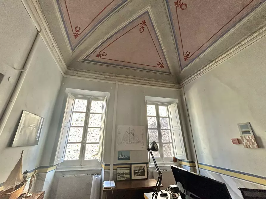 Immagine 2 di Quadrilocale in vendita  a Sarzana