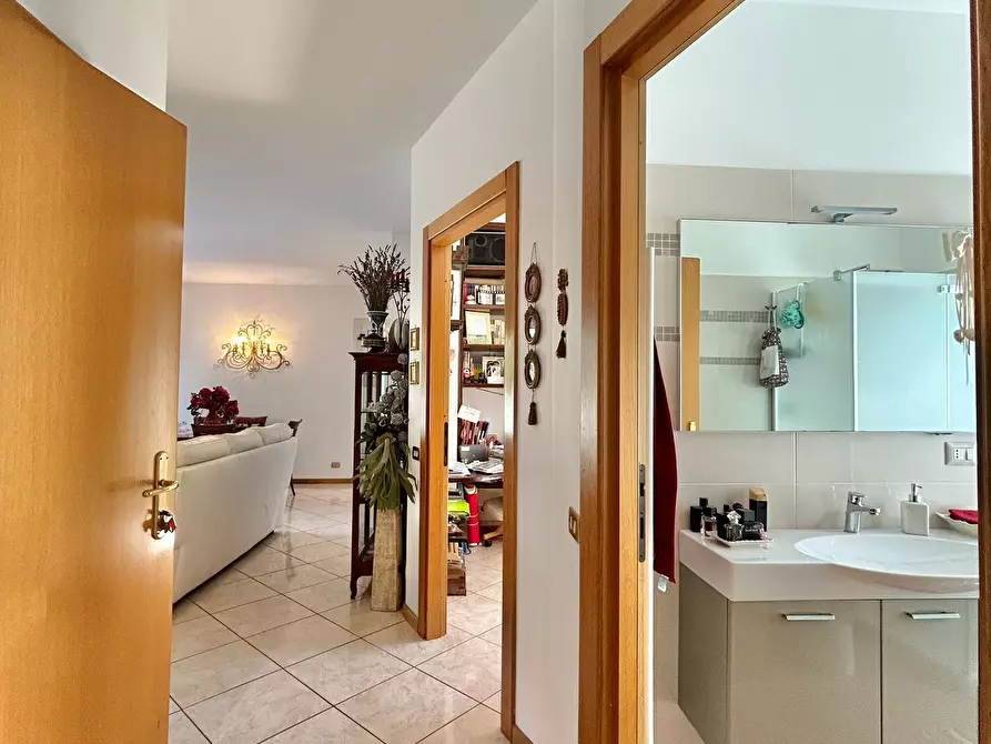 Immagine 39 di Porzione di casa in vendita  a Fosdinovo