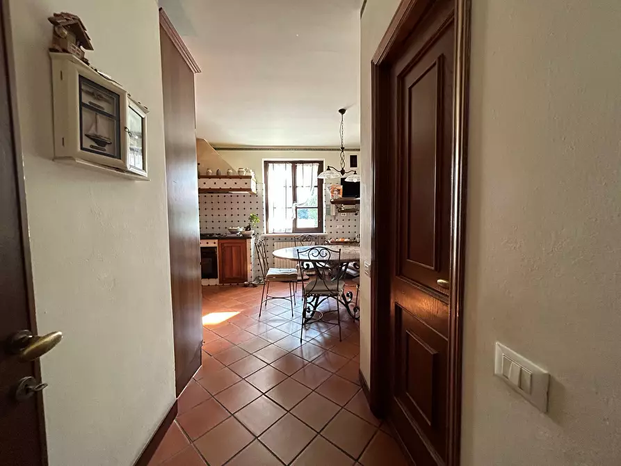 Immagine 23 di Villa in vendita  a Sarzana