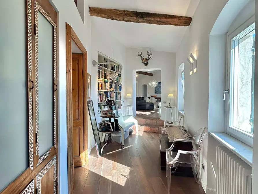 Immagine 4 di Quadrilocale in vendita  a Sarzana