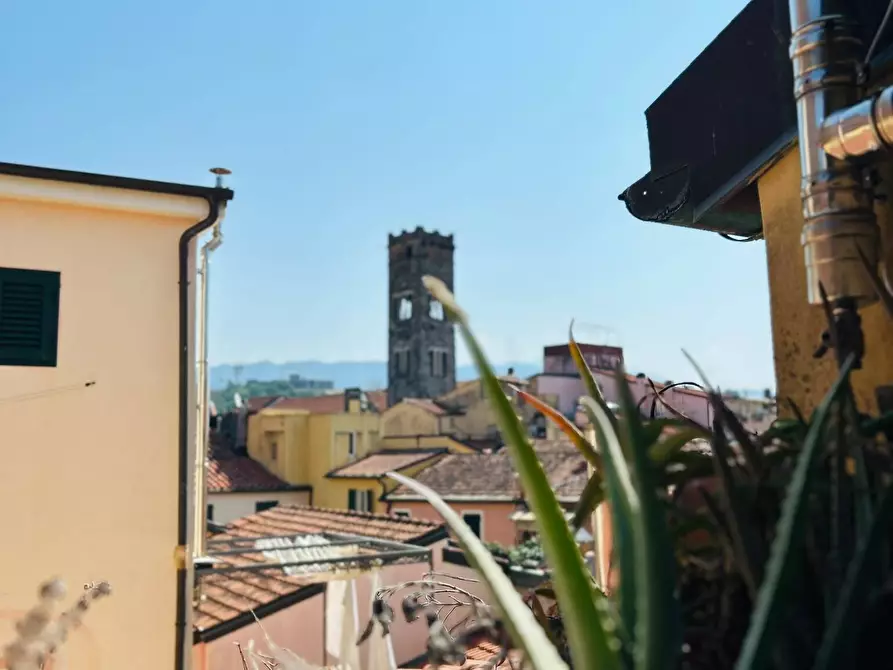 Immagine 23 di Quadrilocale in vendita  a Sarzana