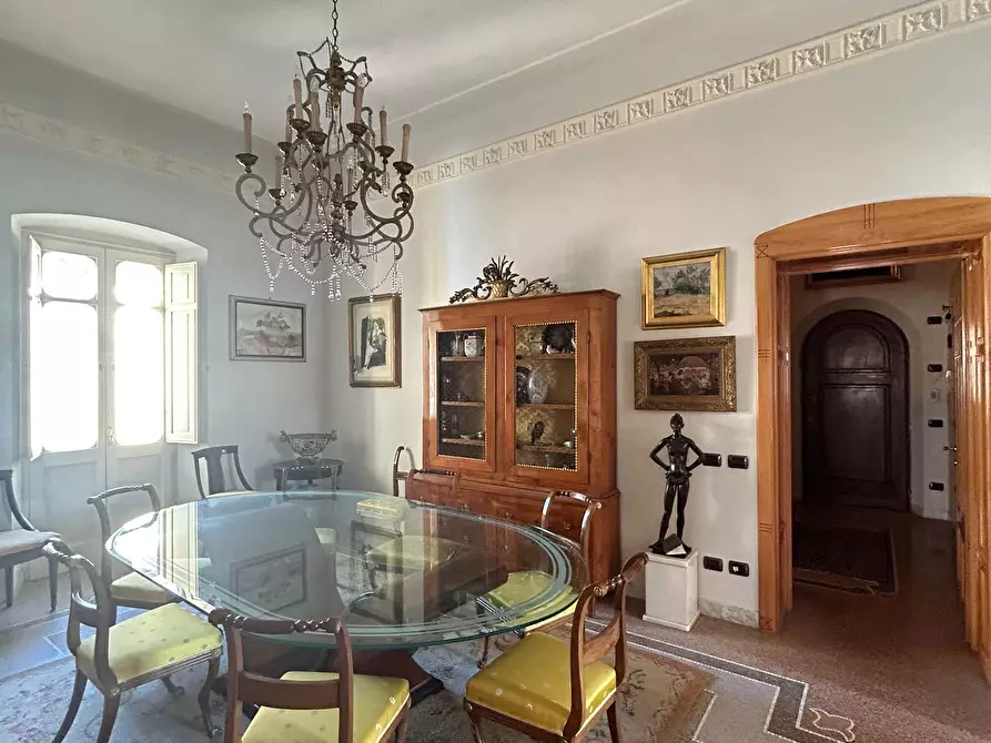 Immagine 12 di Pentalocale in vendita  a Sarzana