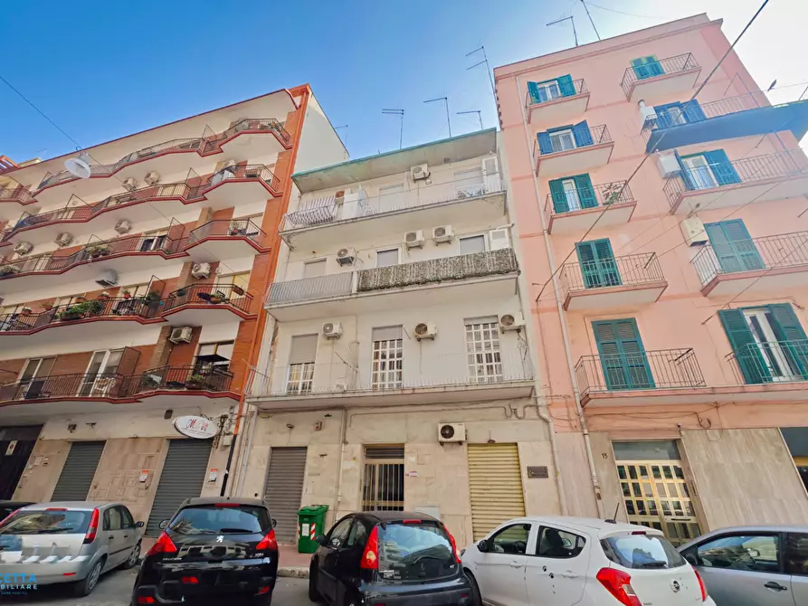 Immagine 25 di Monolocale in vendita  in Via Friuli 11 a Taranto