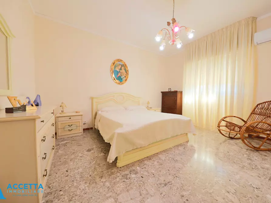 Immagine 7 di Trilocale in vendita  in Via Cesare Pascarella 6 a Taranto