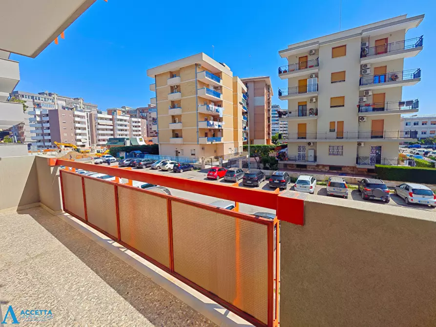 Immagine 23 di Quadrilocale in vendita  in Via Caduti di Nassirya 26 a Taranto