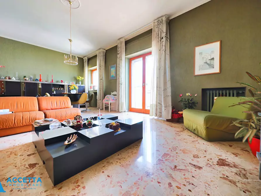 Immagine 24 di Trilocale in vendita  in Via Lago Trasimeno 5 a Taranto