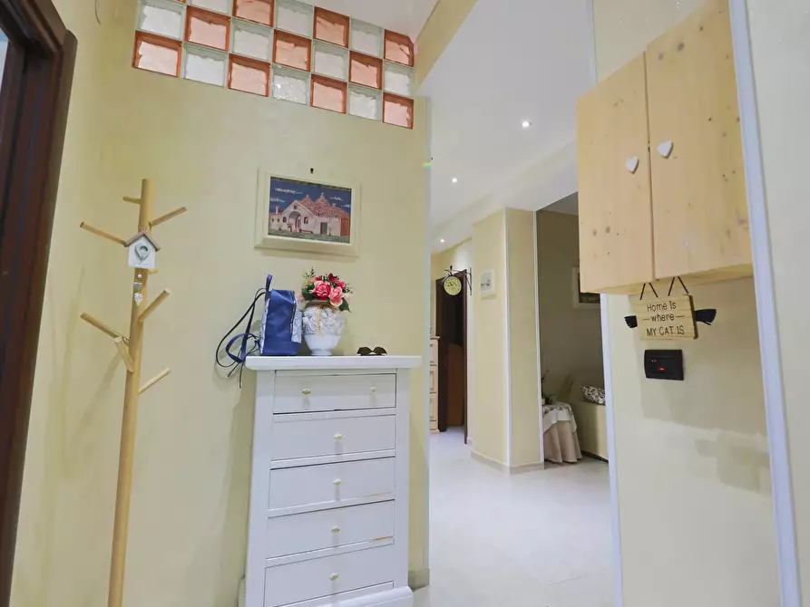 Immagine 21 di Trilocale in vendita  in Via Dante Alighieri 105 a Taranto