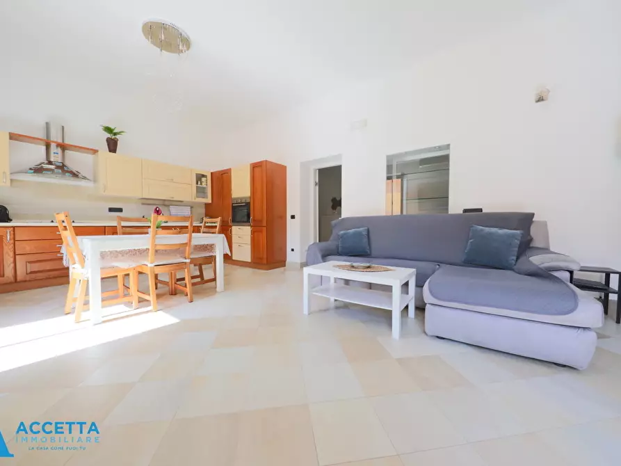 Immagine 6 di Trilocale in vendita  in Via Diego Peluso 38 a Taranto