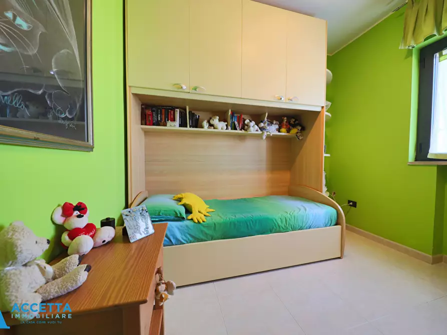 Immagine 18 di Villa in vendita  in Via Cantoni 20 a Taranto