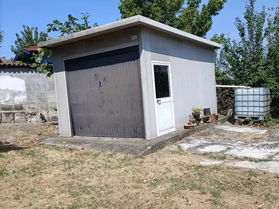Immagine 27 di Porzione di casa in vendita  in Via Guglielmo Marconi a Ziano Piacentino