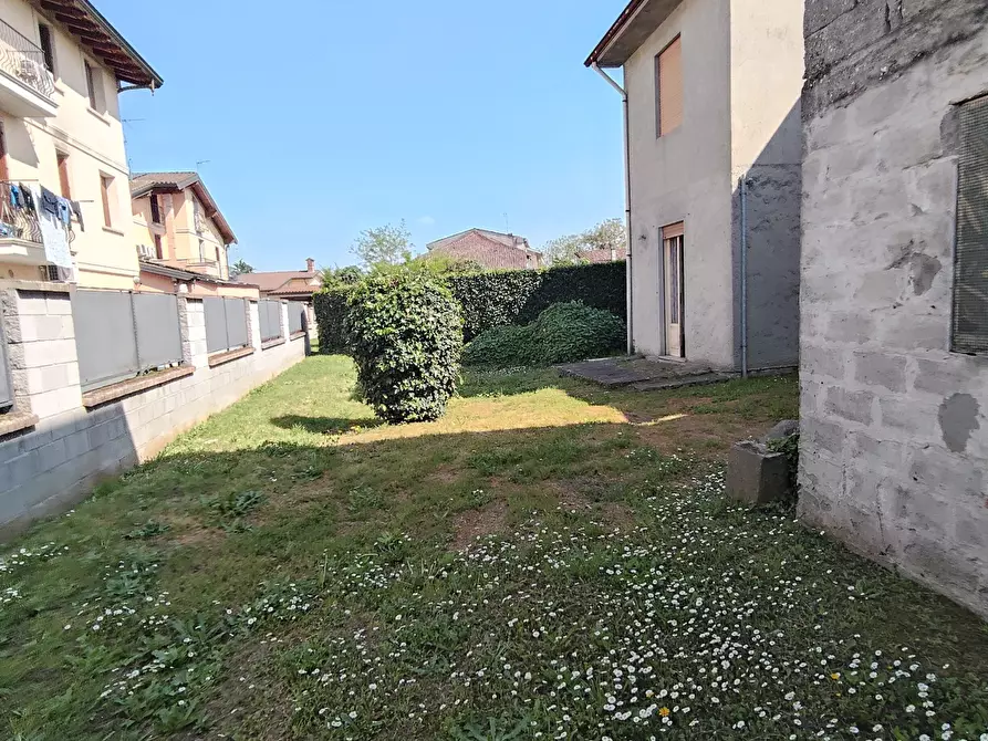 Immagine 2 di Casa indipendente in vendita  in Via Enrico Fermi 13 a Pieve Porto Morone