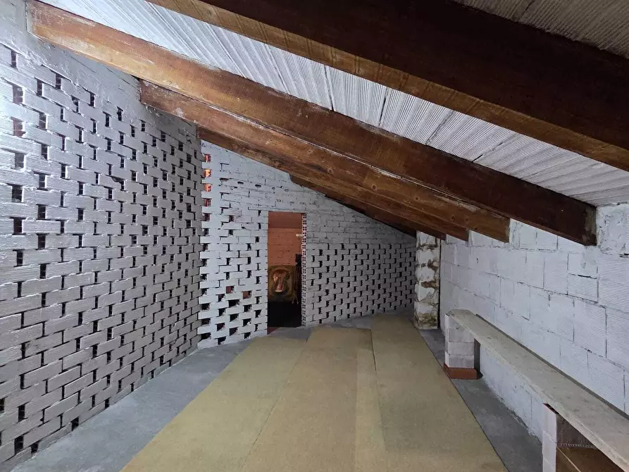 Immagine 39 di Villa in vendita  in costa sidoli a Ziano Piacentino