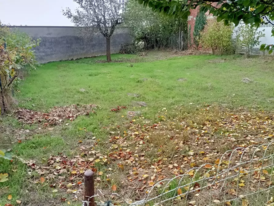 Immagine 2 di Rustico / casale in vendita  in Via Felice Cavallotti a Pieve Porto Morone