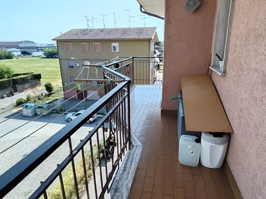 Immagine 23 di Trilocale in vendita  in Via Luigi Einaudi a Castel San Giovanni