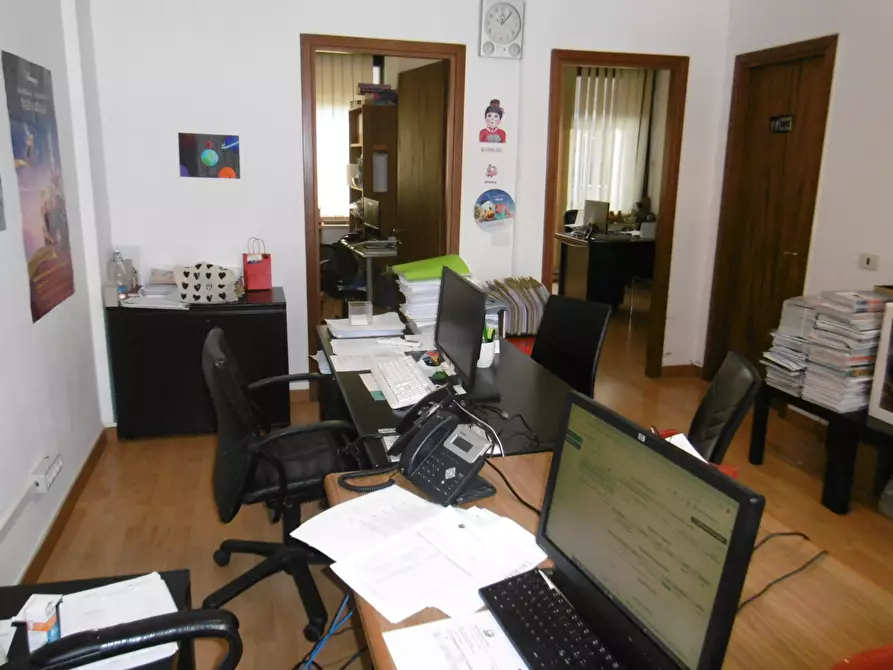 Immagine 8 di Ufficio in affitto  in Via della Pisana a Roma