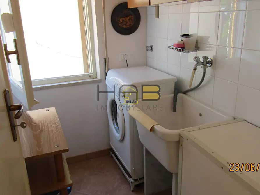 Immagine 8 di Trilocale in affitto  a Erice