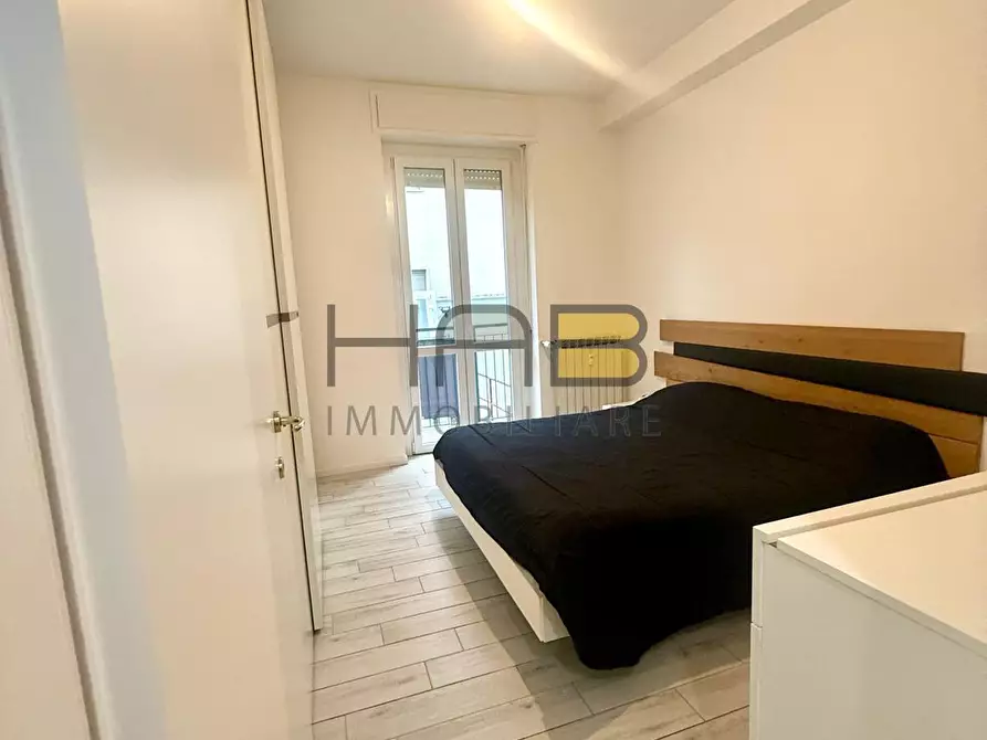 Immagine 4 di Trilocale in vendita  in Via Osimo 11 a Busto Arsizio