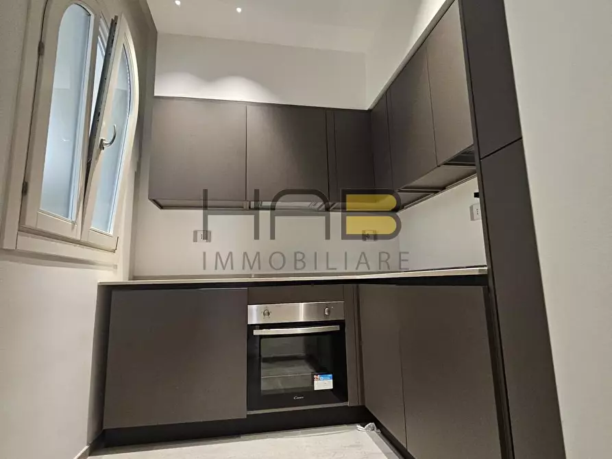 Immagine 4 di Trilocale in affitto  a Trapani