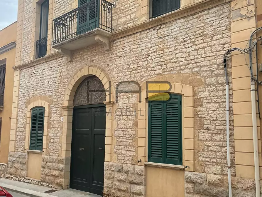 Immagine 1 di Bilocale in affitto  a Erice