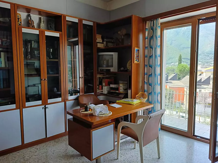 Immagine 24 di Pentalocale in vendita  in Via Giuseppe Vitale 64 a Cava De' Tirreni