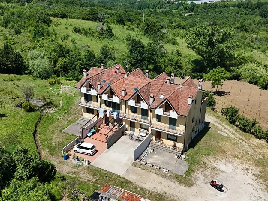 Immagine 5 di Villetta a schiera in vendita  in Via San Vittore 28 a Giffoni Valle Piana