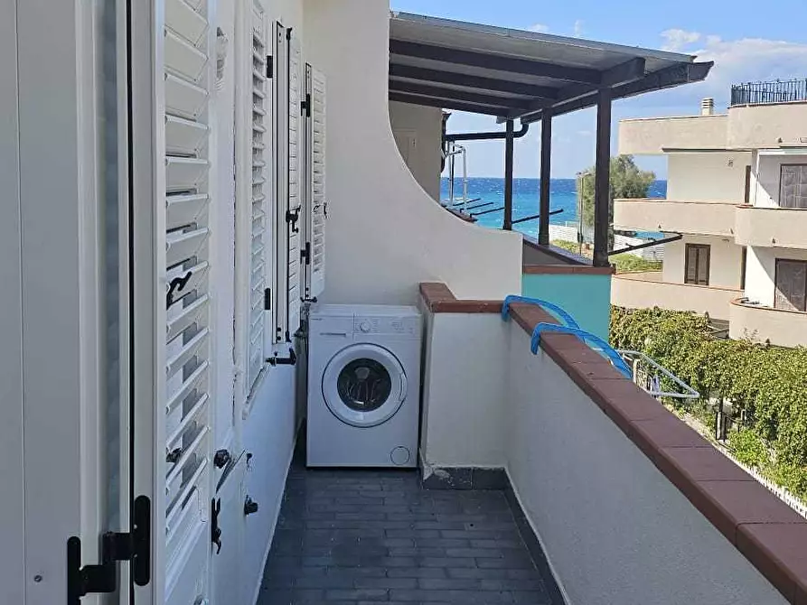 Immagine 3 di Bilocale in vendita  in Via Filicudi 3 a Santa Maria Del Cedro