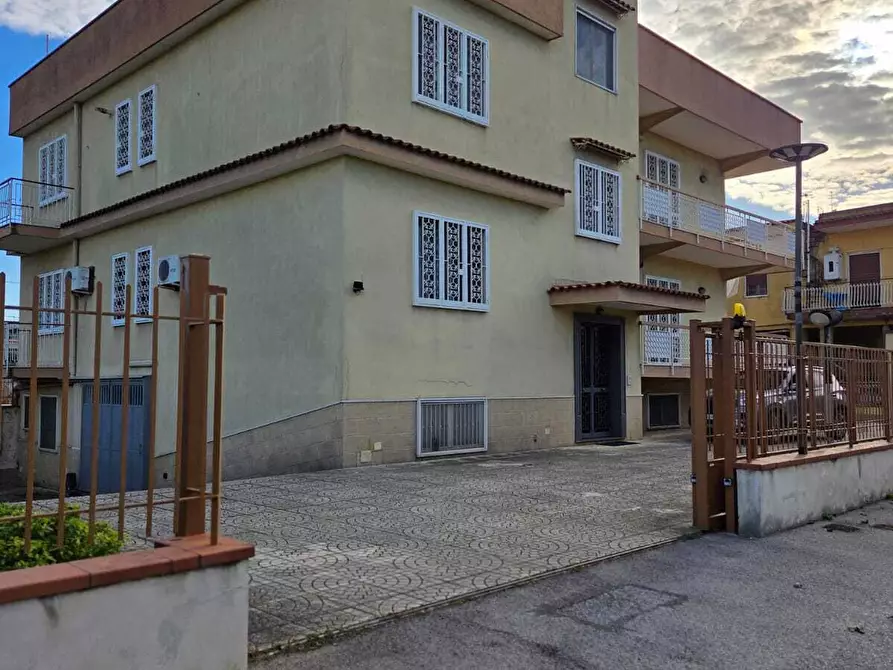 Immagine 27 di Trilocale in vendita  in via pontenuovo 25 a Pompei